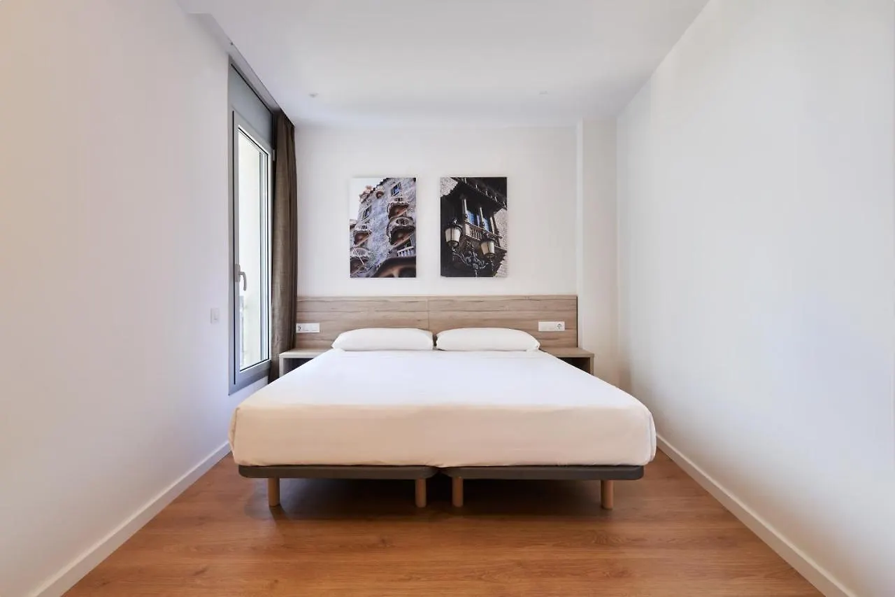 Aparthotel Augusta Barselona 3*,  İspanya