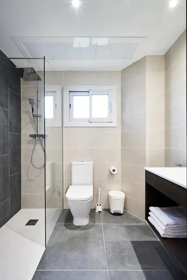 ***  Aparthotel Augusta Barselona İspanya
