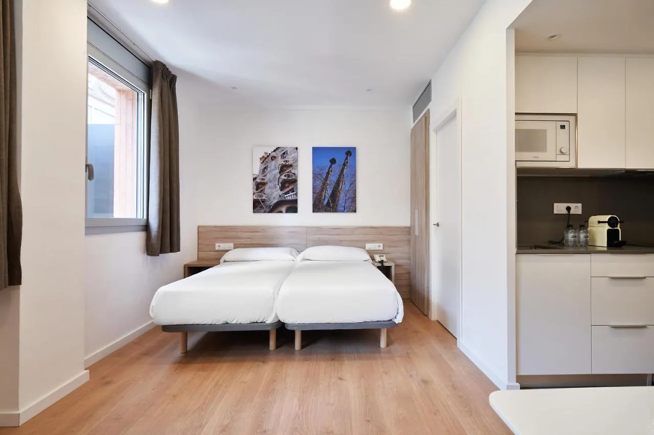 Aparthotel Augusta Barselona 3*,  İspanya