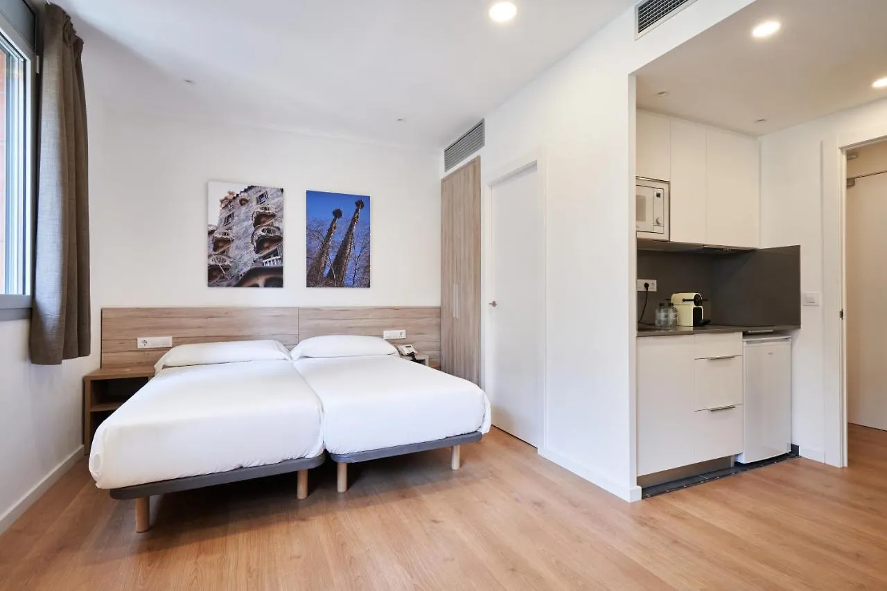 Aparthotel Augusta Barselona İspanya